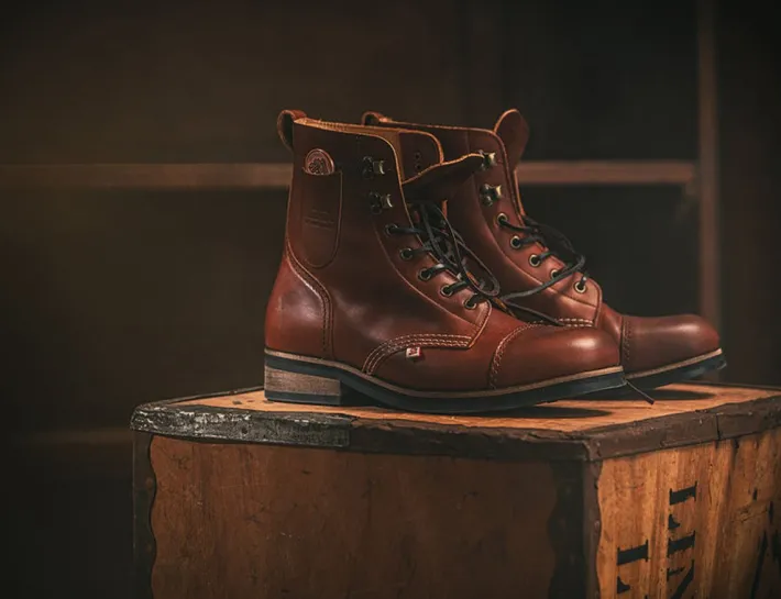 &SONS Leather Goods-The Drover Boot Brown